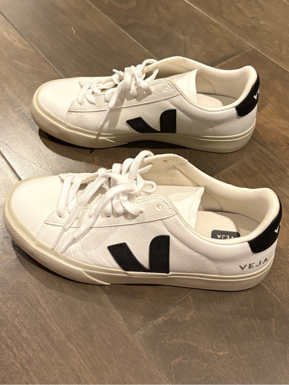 Veja Women’s Campo Sneaker with Black accents